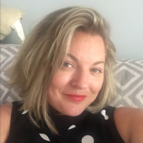 Meet your Posher, Michelle - Picture 1 of 1